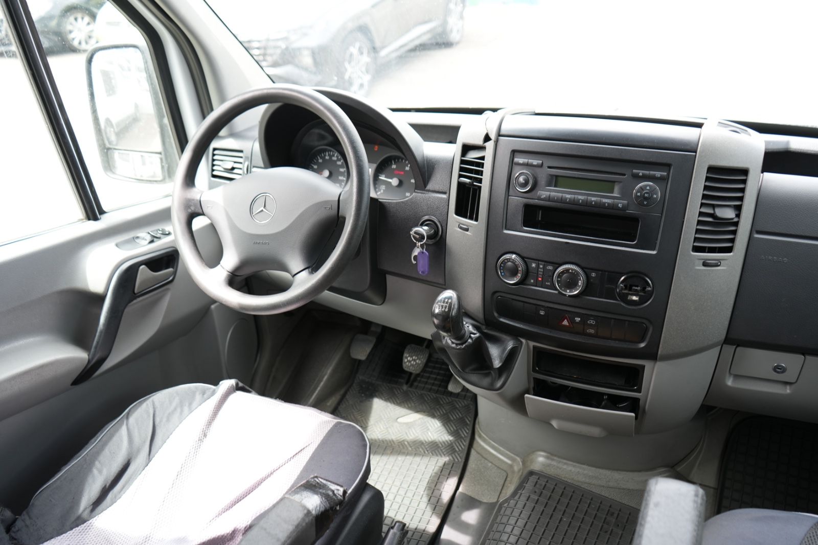 Mercedes-Benz Sprinter – Bild 5