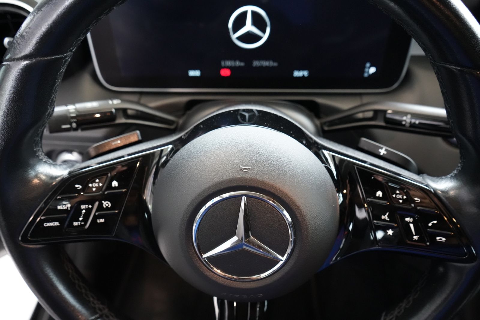 Mercedes-Benz C 200 – Bild 13
