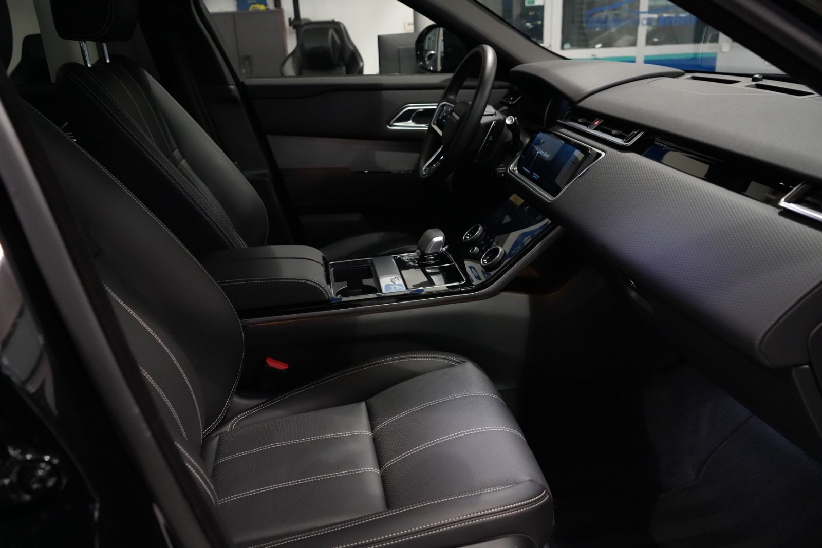 Land Rover Range Rover Velar – Bild 10