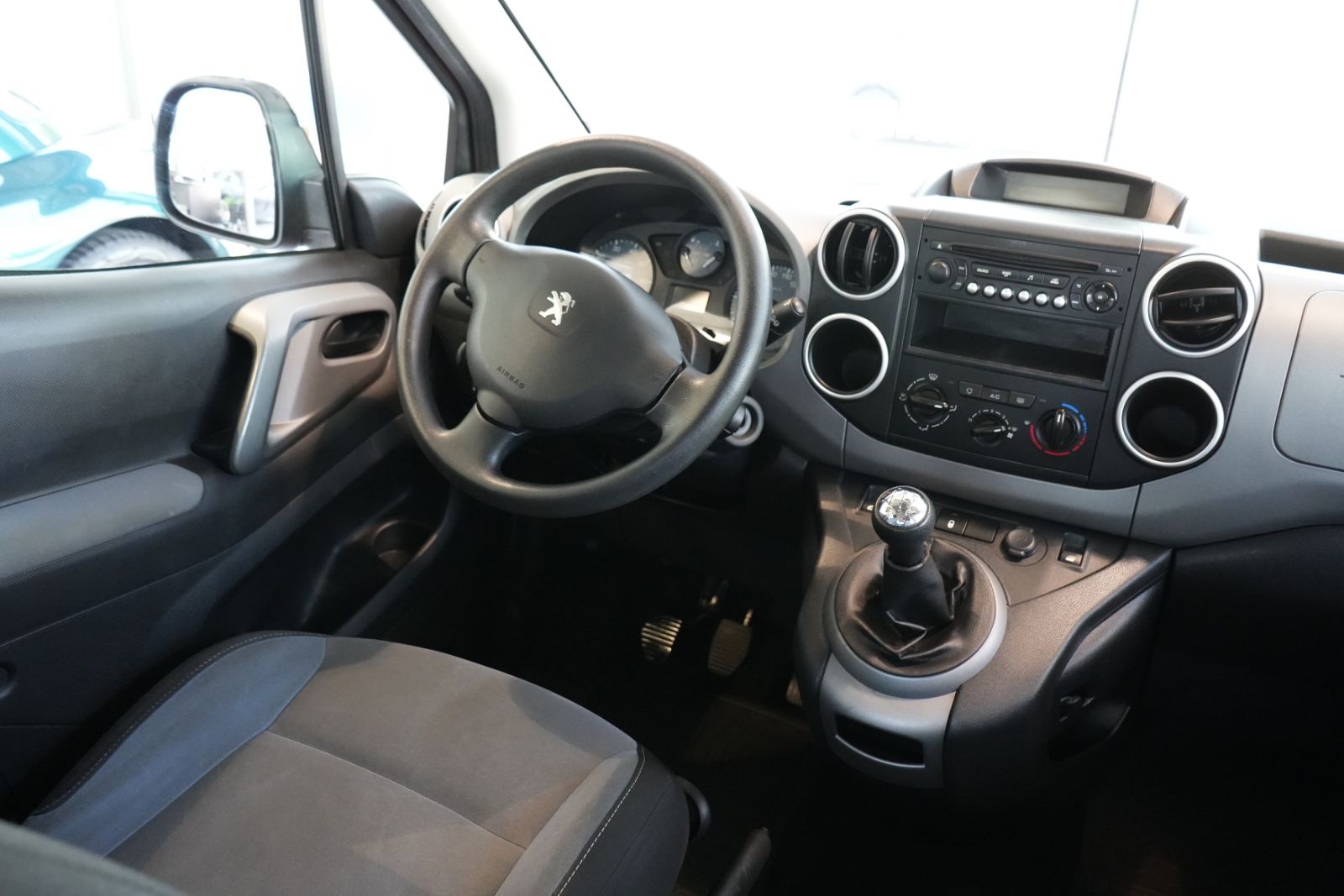 Peugeot Partner – Bild 5