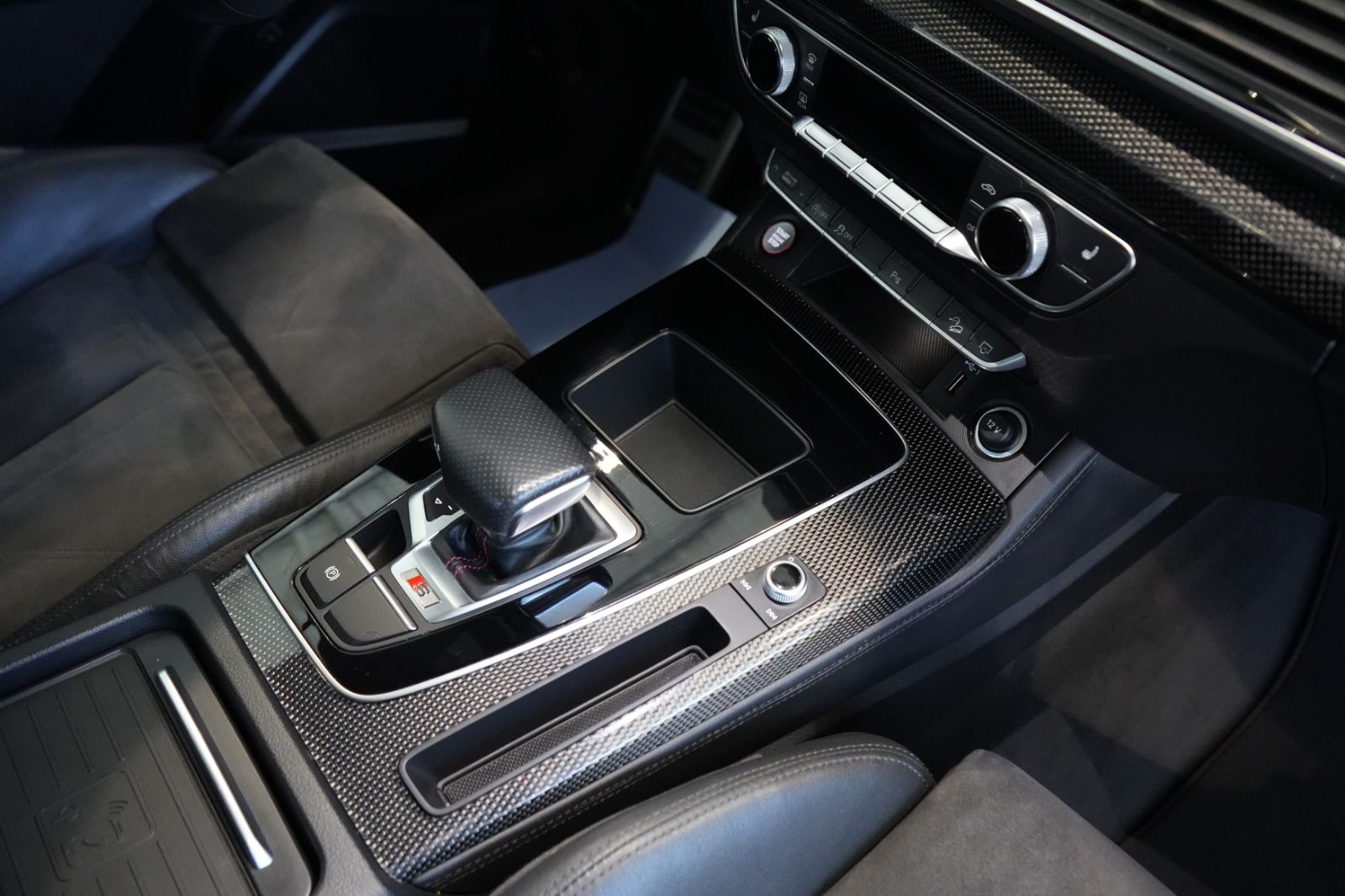 Audi SQ5 – Bild 10