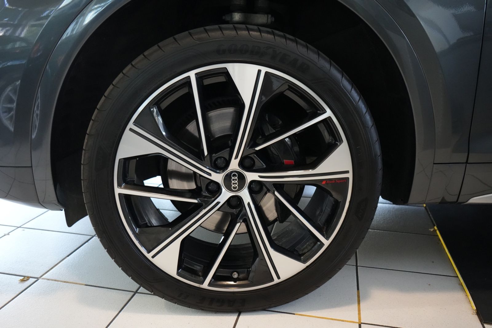 Audi SQ5 – Bild 29