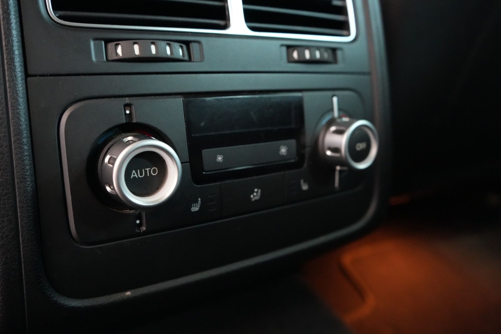 Volkswagen Touareg – Bild 12
