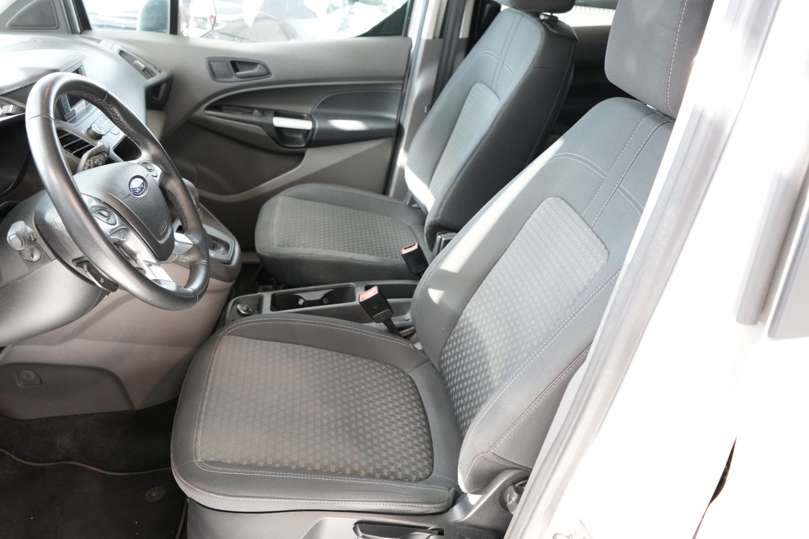 Ford Tourneo – Bild 5