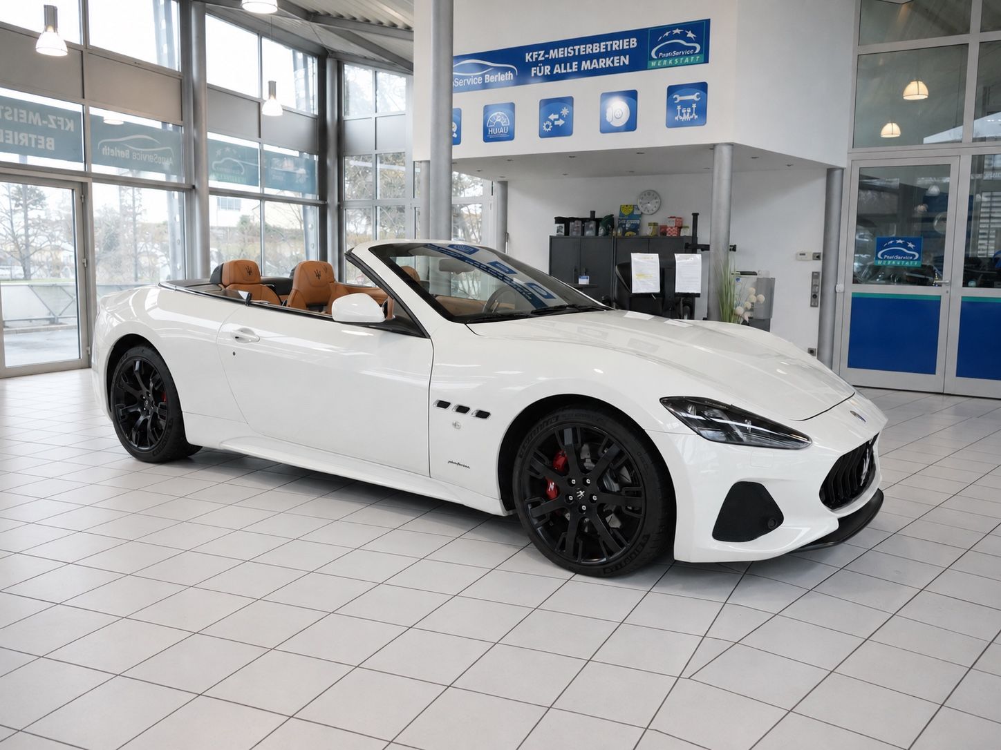 Maserati GranCabrio – Bild 1