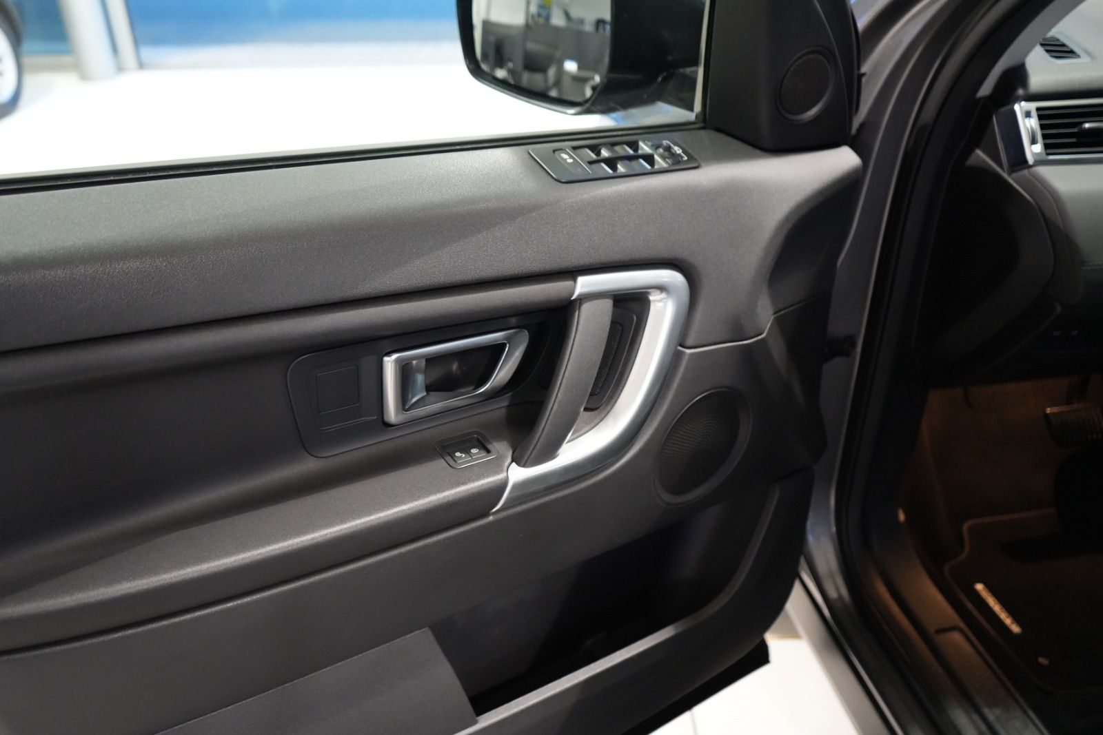 Land Rover Discovery – Bild 13