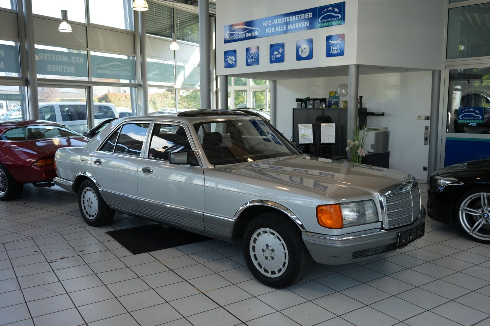 Mercedes-Benz 280 – Bild 2