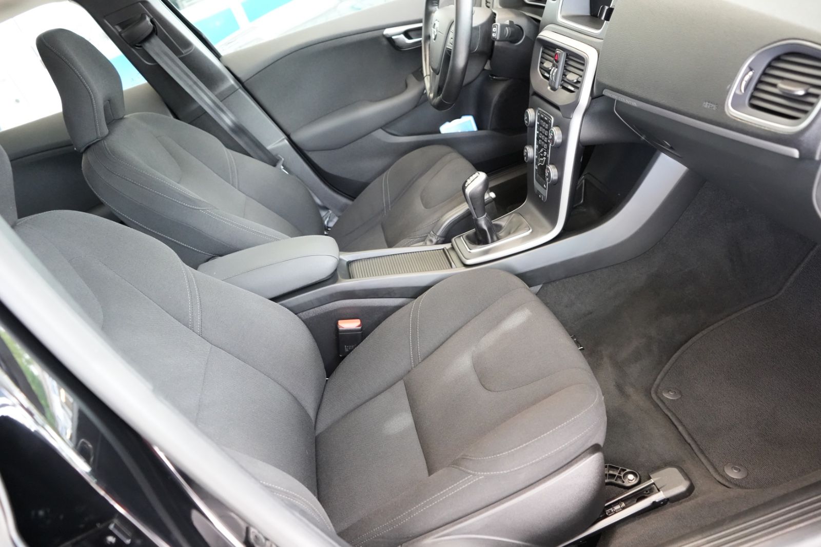 Volvo V40 – Bild 8