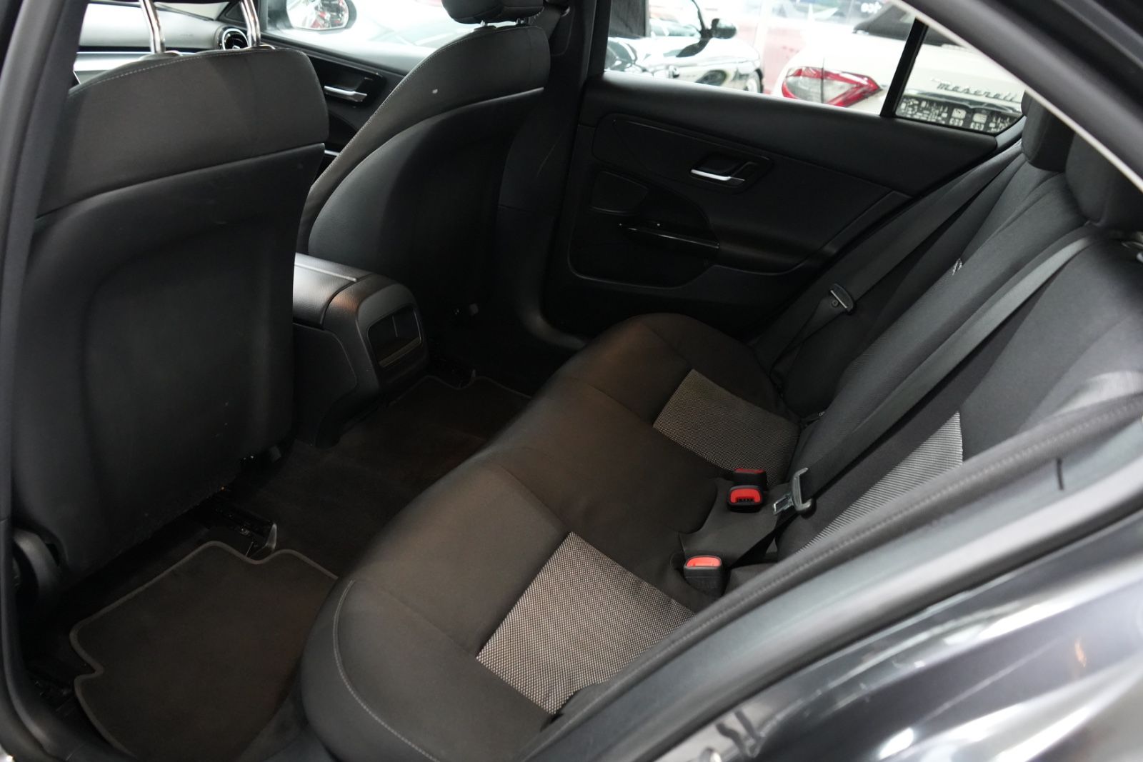 Mercedes-Benz C 200 – Bild 9