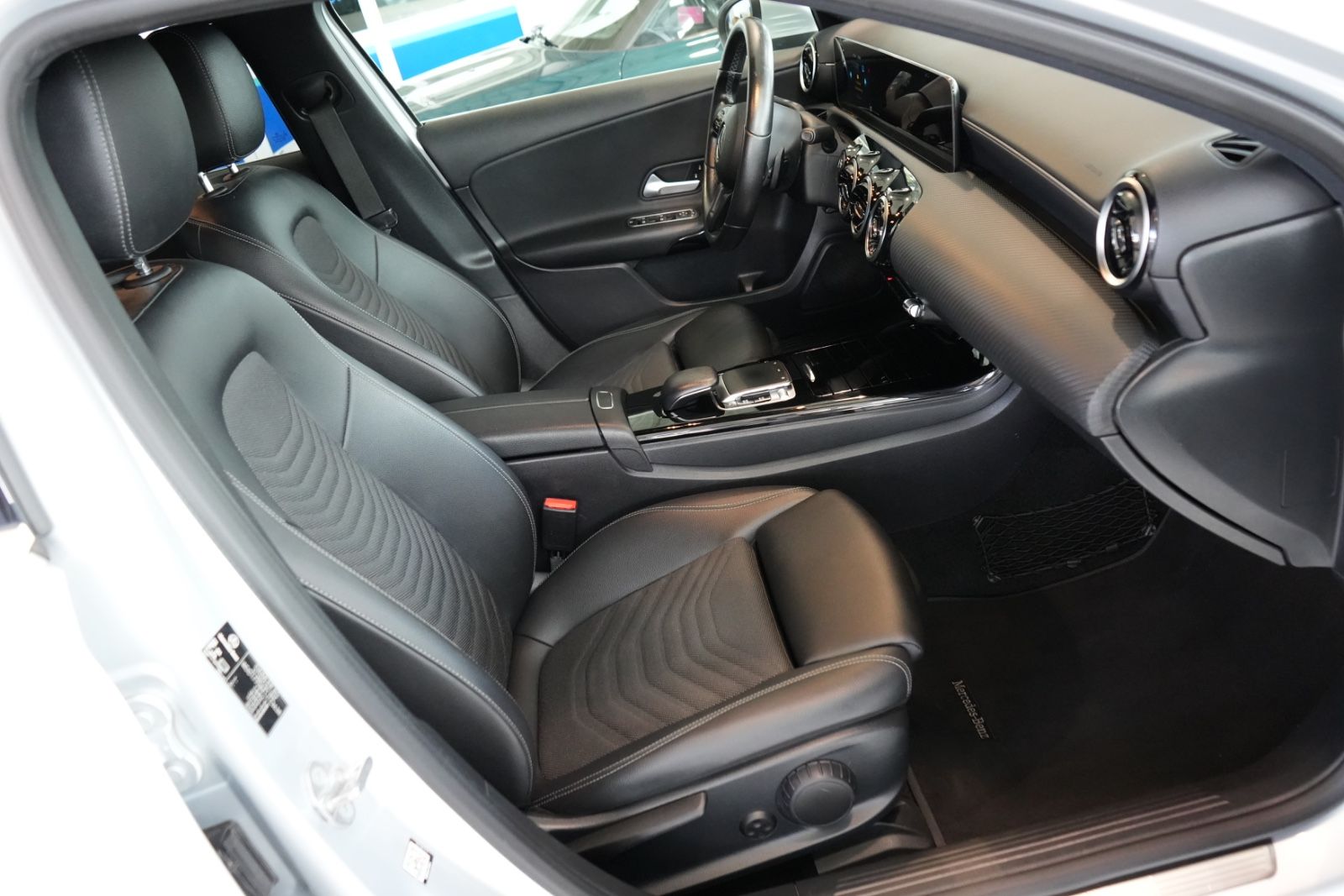 Mercedes-Benz A 180 – Bild 7