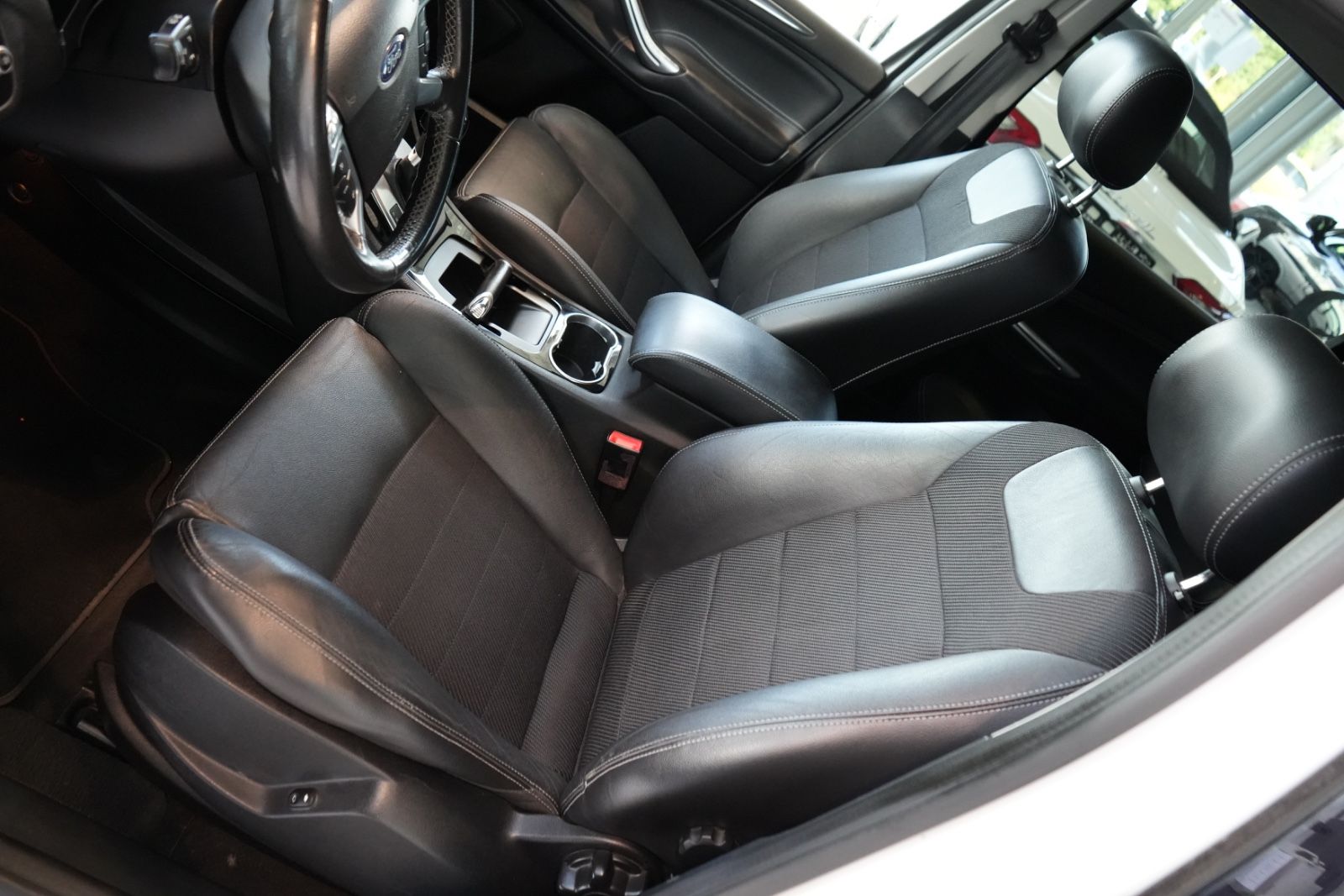 Ford S-Max – Bild 8