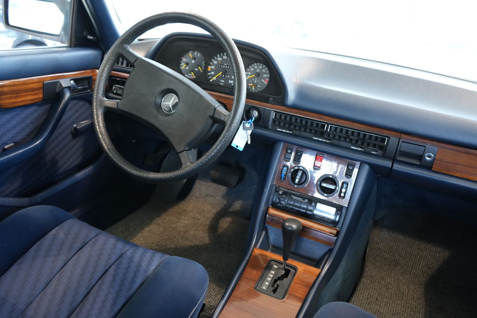 Mercedes-Benz 280 – Bild 6