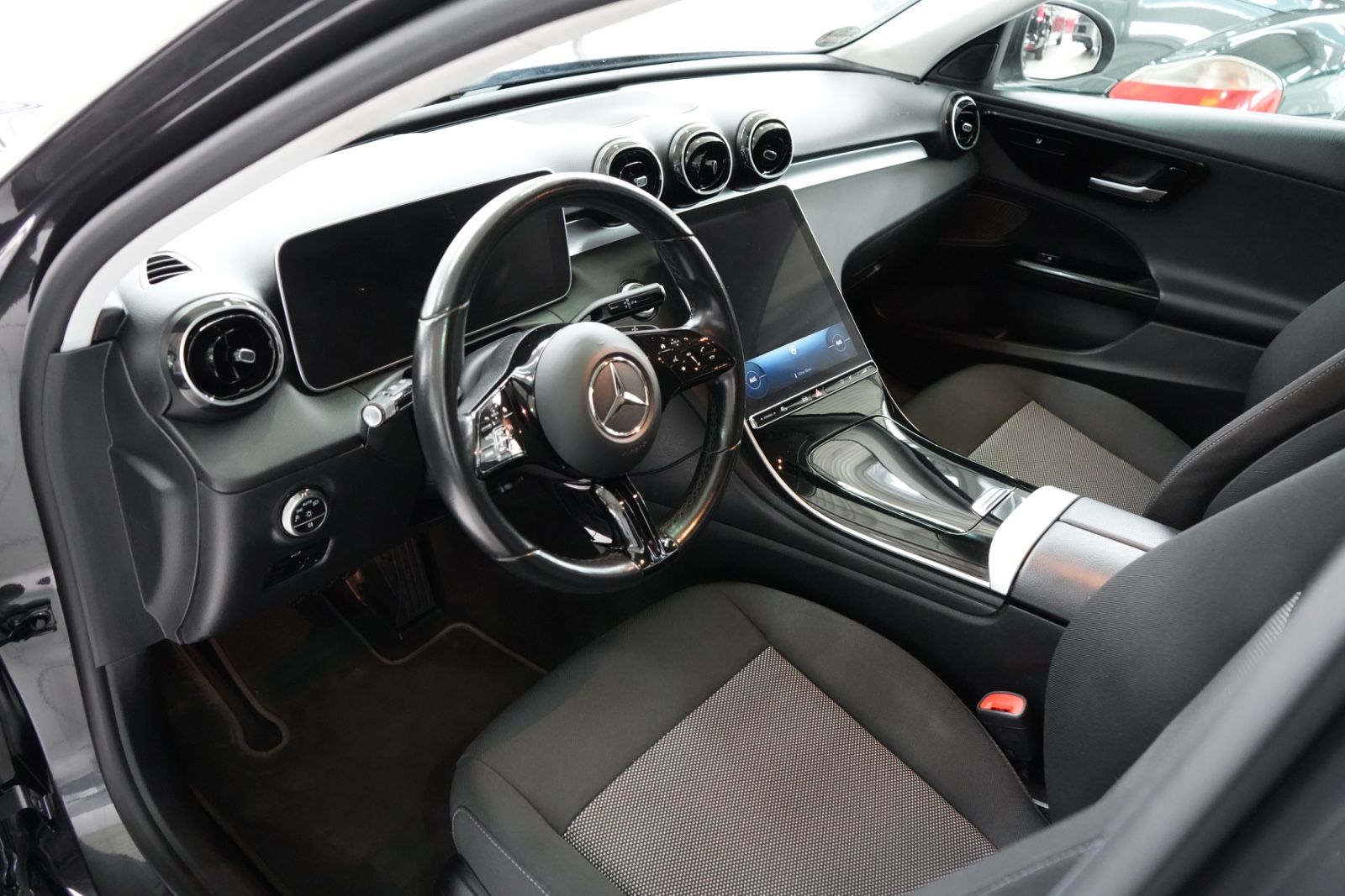 Mercedes-Benz C 200 – Bild 5