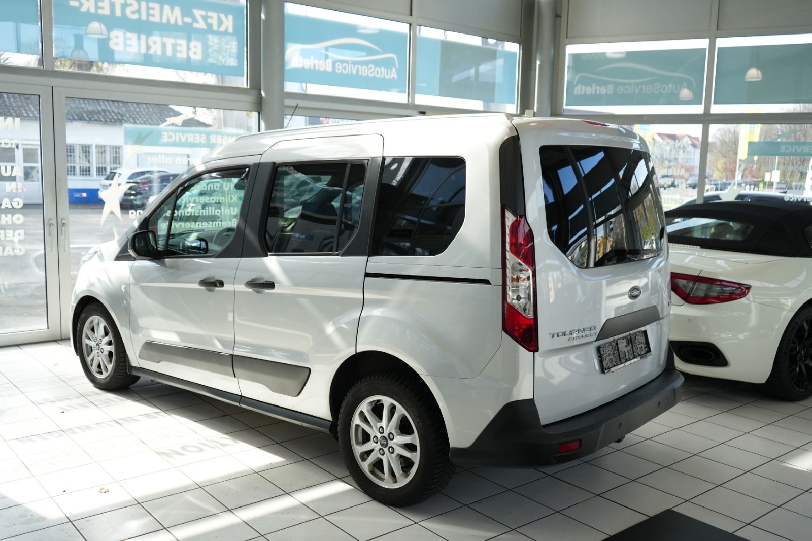 Ford Tourneo – Bild 3