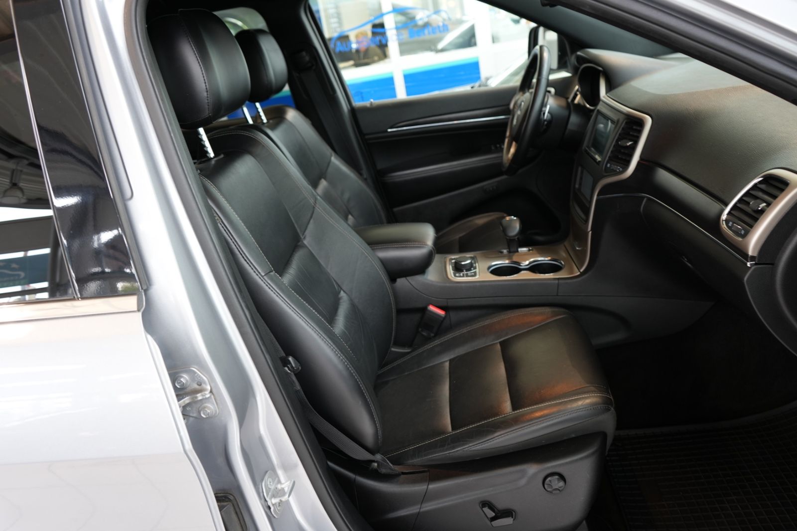 Jeep Grand Cherokee – Bild 7